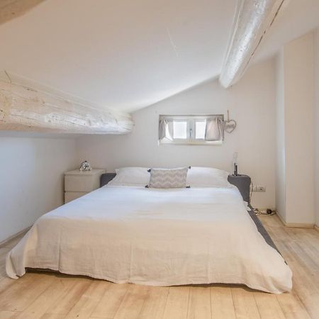 Stunning Top Floor Flat In The Heart Of 베로나 외부 사진