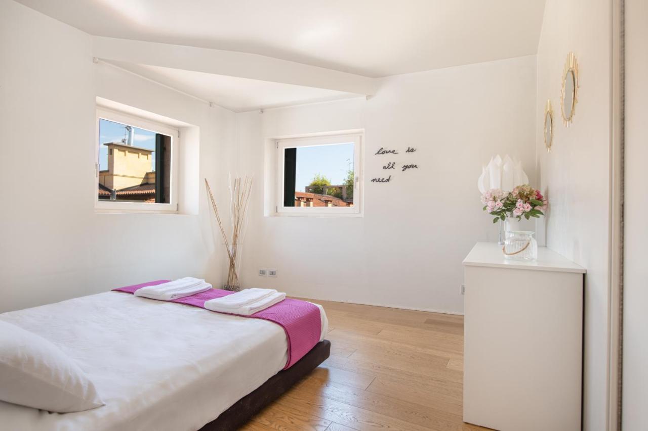 Stunning Top Floor Flat In The Heart Of 베로나 외부 사진