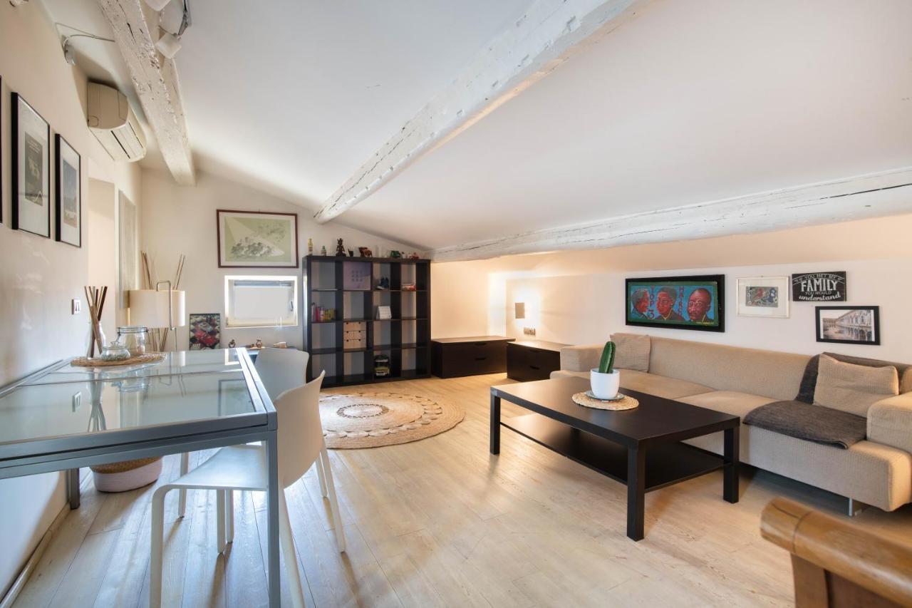 Stunning Top Floor Flat In The Heart Of 베로나 외부 사진